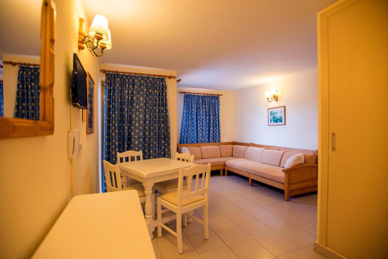 Casa Luis Aparthotel Santa Eularia des Riu